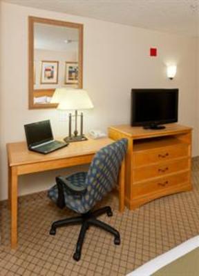 фото отеля Holiday Inn Express Hotel & Suites Universal Studios Orlando