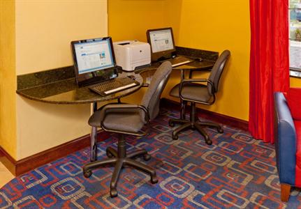 фото отеля Holiday Inn Express Hotel & Suites Universal Studios Orlando