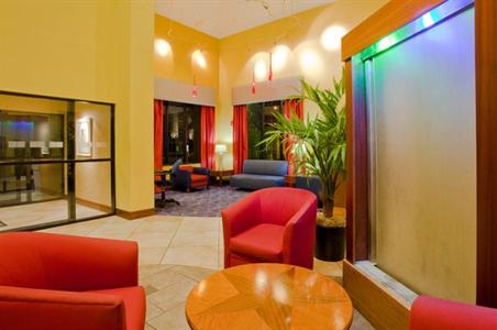 фото отеля Holiday Inn Express Hotel & Suites Universal Studios Orlando
