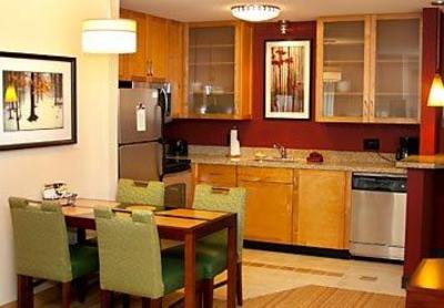 фото отеля Residence Inn Burlington Colchester