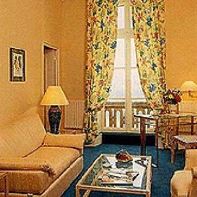фото отеля Chateau De Larroque Hotel Gimont