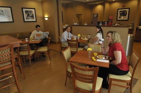 фото отеля Hampton Inn Nashua