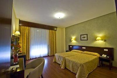 фото отеля Hotel Derby Sevilla
