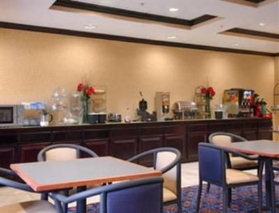 фото отеля Wingate By Wyndham Mount Laurel