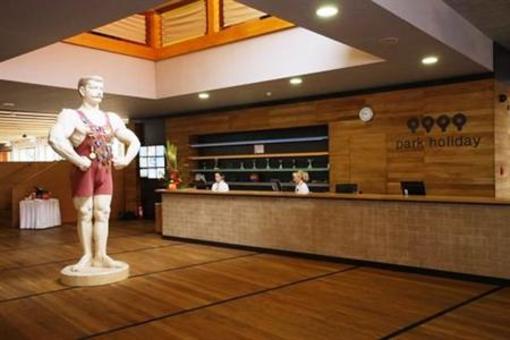 фото отеля Park Holiday Congress & Wellness Hotel Prague