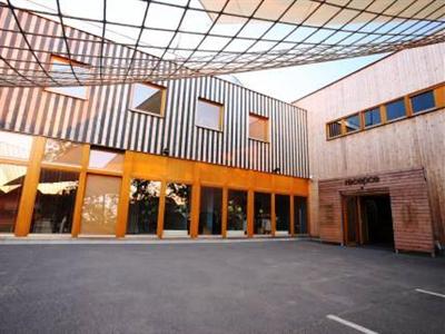 фото отеля Park Holiday Congress & Wellness Hotel Prague