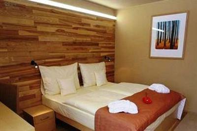 фото отеля Park Holiday Congress & Wellness Hotel Prague