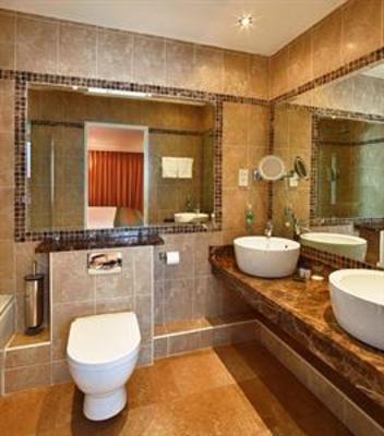 фото отеля North Star Hotel - Premier Club Suites