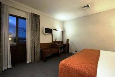 фото отеля Diplomat Hotel Canberra