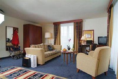 фото отеля Klein Zwitserland - A Hampshire Classic Hotel