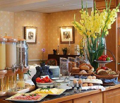фото отеля Klein Zwitserland - A Hampshire Classic Hotel