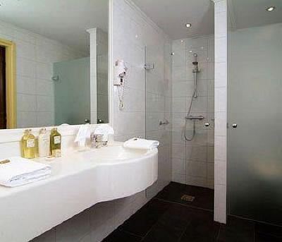 фото отеля Klein Zwitserland - A Hampshire Classic Hotel