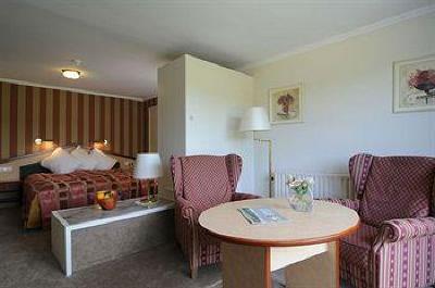 фото отеля Klein Zwitserland - A Hampshire Classic Hotel