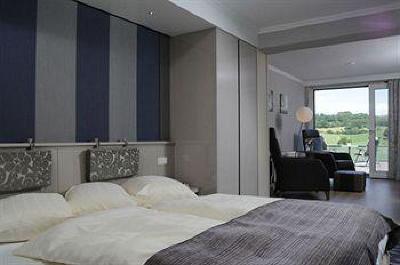 фото отеля Klein Zwitserland - A Hampshire Classic Hotel