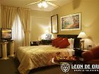 фото отеля Leon de Oro Inn & Suites