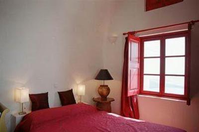 фото отеля Oniro Suites