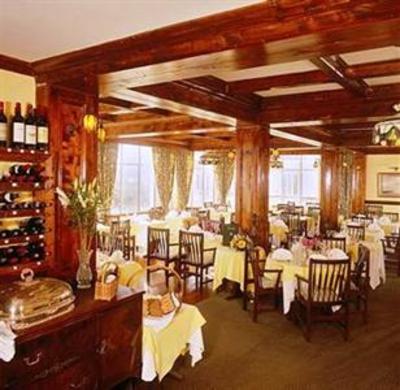 фото отеля Butler Arms Hotel