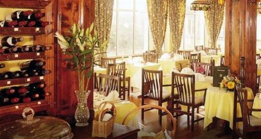 фото отеля Butler Arms Hotel