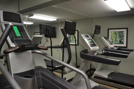 фото отеля Staybridge Suites Peoria Downtown