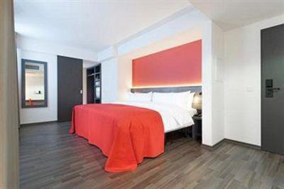 фото отеля Tryp Berlin