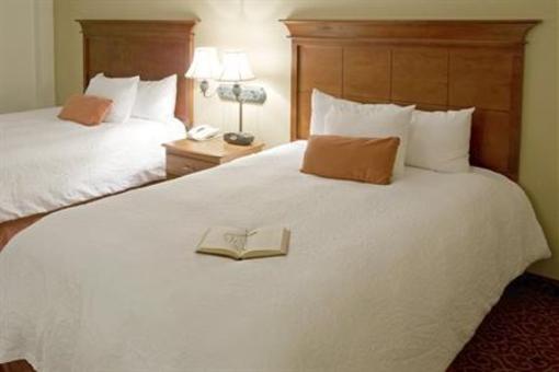 фото отеля Hampton Inn & Suites McComb