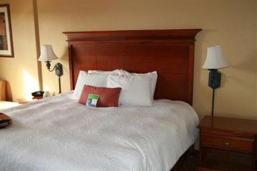 фото отеля Hampton Inn & Suites McComb