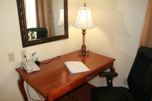 фото отеля Hampton Inn & Suites McComb