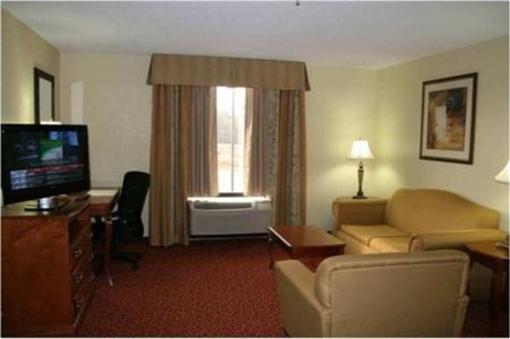 фото отеля Hampton Inn & Suites McComb