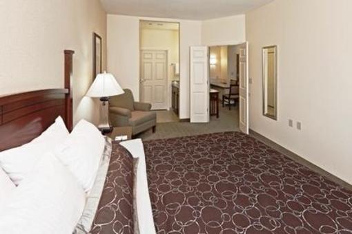 фото отеля Staybridge Suites Oklahoma City