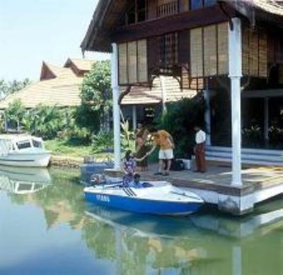 фото отеля Kumarakom Lake Resort