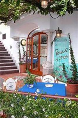 фото отеля Bed and Breakfast Al Pesce D'Oro Amalfi