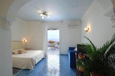 фото отеля Bed and Breakfast Al Pesce D'Oro Amalfi