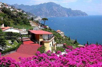 фото отеля Bed and Breakfast Al Pesce D'Oro Amalfi