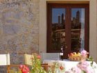 фото отеля Locanda Viani Bed & Breakfast San Gimignano