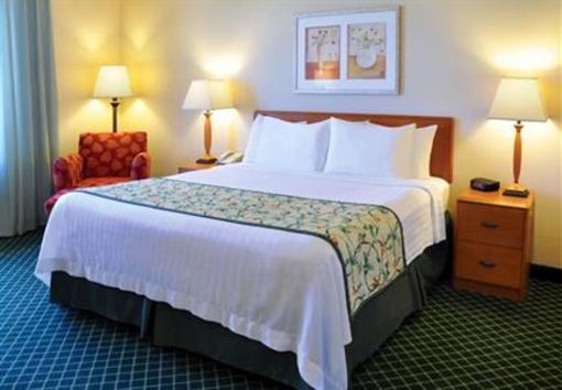 фото отеля Fairfield Inn & Suites Wausau