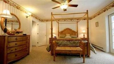 фото отеля Admirals Inn Ogunquit