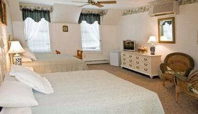 фото отеля Admirals Inn Ogunquit