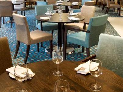 фото отеля Menzies Chequers Gatwick