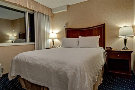 фото отеля BEST WESTERN PLUS Suites Downtown