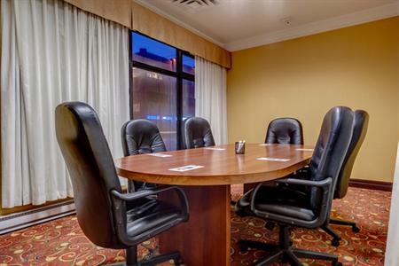 фото отеля BEST WESTERN PLUS Suites Downtown