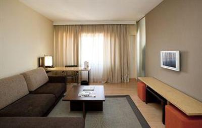 фото отеля Confortel Suites Madrid