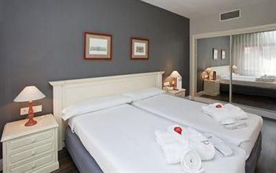 фото отеля Confortel Suites Madrid