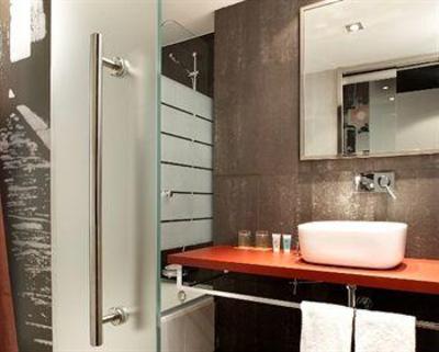 фото отеля Confortel Suites Madrid