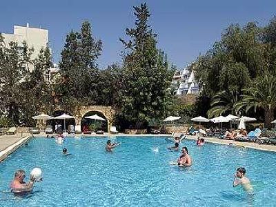 фото отеля Golden Arches Hotel Limassol
