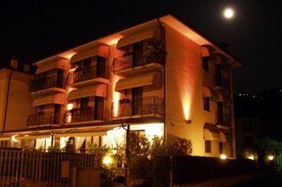 фото отеля Hotel Garni Marina