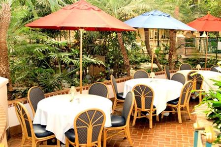 фото отеля Embassy Suites Hotel Anaheim North