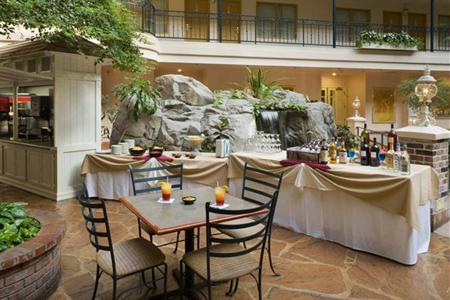 фото отеля Embassy Suites Hotel Anaheim North