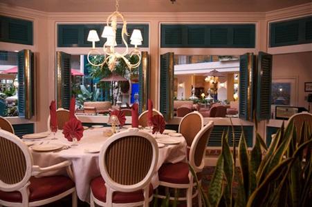 фото отеля Embassy Suites Hotel Anaheim North