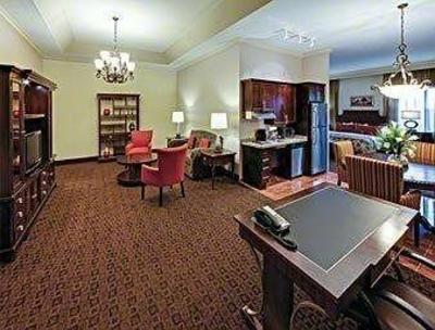фото отеля Hawthorn Suites by Wyndham West Palm Beach