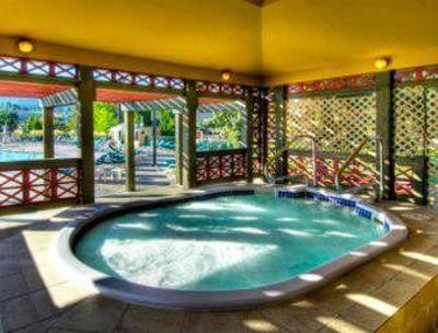 фото отеля Ramada Inn & Suites Penticton